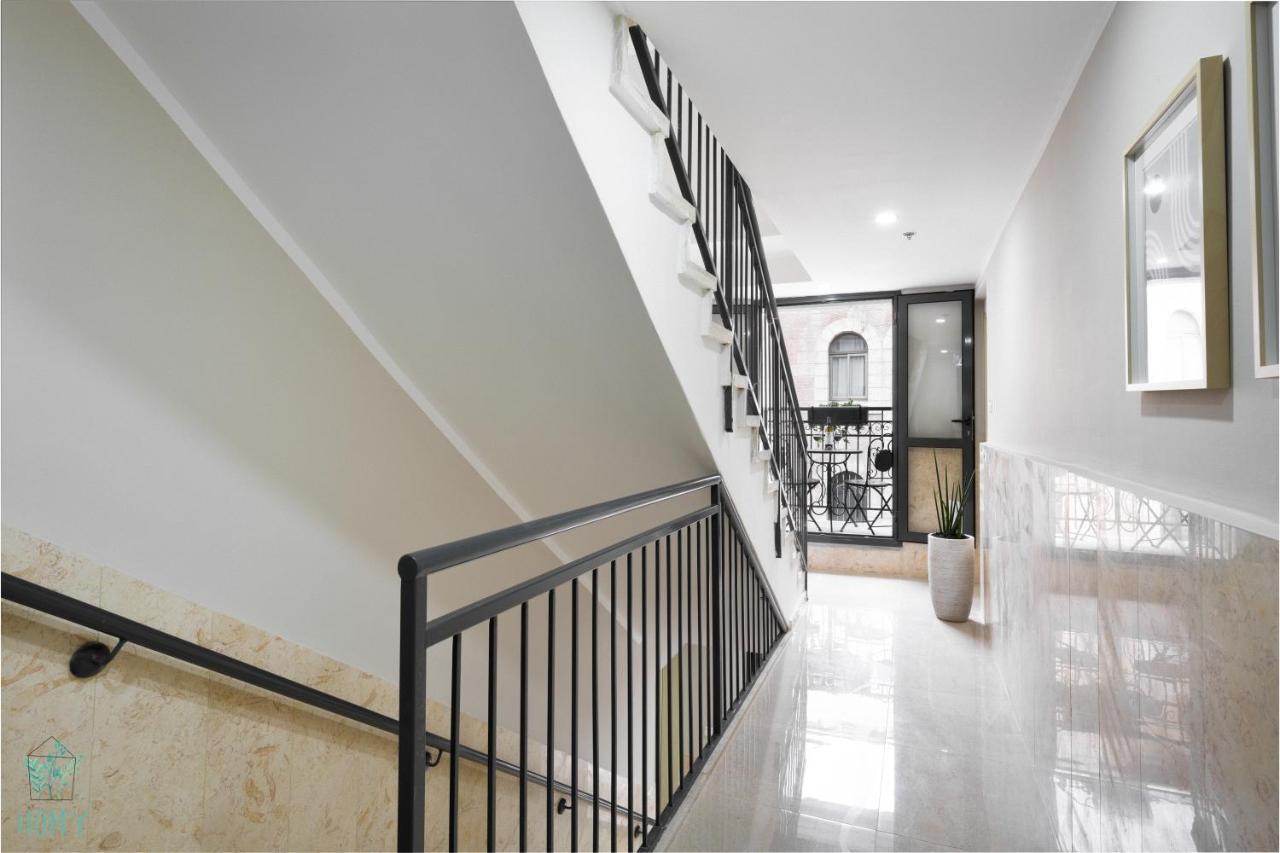 Mate Alma - By Homy Aparthotel Yerusalem Bagian luar foto